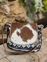 Load image into Gallery viewer, Myra Spright Shades Women Shoulder Bag