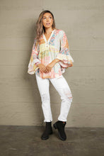 Load image into Gallery viewer, Boho Printed Lace Trim Buttoned Top