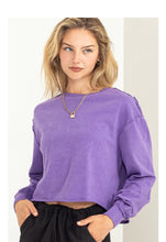 Load image into Gallery viewer, Long Sleeve Raw Edge Crop Top