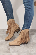 Load image into Gallery viewer, Fringe Cowboy Western Ankle Boots