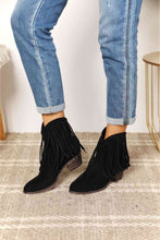 Load image into Gallery viewer, Women's Fringe Cowboy Western Ankle Boots