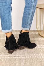 Load image into Gallery viewer, Women's Fringe Cowboy Western Ankle Boots