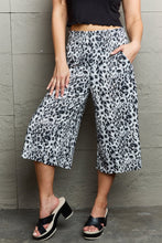 Load image into Gallery viewer, Grey Leopard High Waist Flowy Wide Leg Pants with Pockets