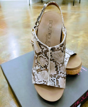 Load image into Gallery viewer, Carley by Corkys Taupe Snake