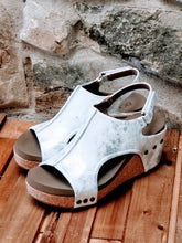 Load image into Gallery viewer, Carley By Corkys White Metallic FINAL SALES