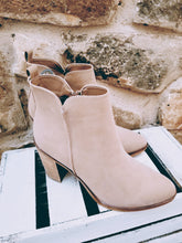 Load image into Gallery viewer, ERIKA STONE BOOTIES - TAN