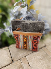 Load image into Gallery viewer, Myra Vibrant Small Crossbody Bag