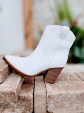 Load image into Gallery viewer, Mia Dawson Western Pearl Boots FINAL SALES