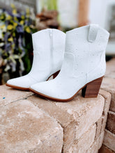 Load image into Gallery viewer, Mia Dawson Western Pearl Boots FINAL SALES