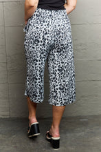 Load image into Gallery viewer, Grey Leopard High Waist Flowy Wide Leg Pants with Pockets