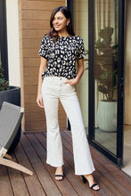 Load image into Gallery viewer, Leopard Round Neck Tee Shirt