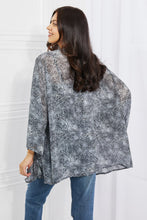 Load image into Gallery viewer, Snake Print Chiffon Kimono