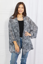 Load image into Gallery viewer, Snake Print Chiffon Kimono