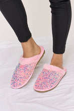 Load image into Gallery viewer, Sequin Plush Round Toe Slippers