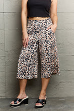 Load image into Gallery viewer, Leopard High Waist Flowy Wide Leg Pants with Pockets