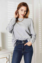 Load image into Gallery viewer, Seam Detail Round Neck Long Sleeve Top