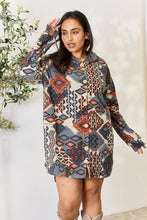 Load image into Gallery viewer, Printed Button Up Hooded Jacket