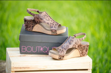 Load image into Gallery viewer, Carley By Corkys Distressed Leopard