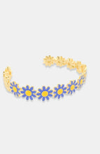 Load image into Gallery viewer, Daisy Cuff Bracelet