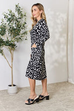 Load image into Gallery viewer, Animal Print Button Up Long Sleeve Cardigan