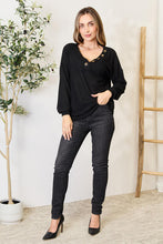 Load image into Gallery viewer, Buttoned Long Sleeve Blouse