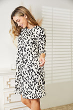 Load image into Gallery viewer, Leopard Three-Quarter Sleeve Dress with Pockets