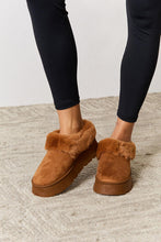 Load image into Gallery viewer, Furry Chunky Platform Ankle Boots
