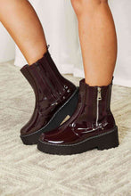 Load image into Gallery viewer, Wine Side Zip Platform Boots