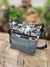 Load image into Gallery viewer, Myra De luxe Canvas &amp; Hairon Bag
