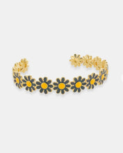 Load image into Gallery viewer, Daisy Cuff Bracelet
